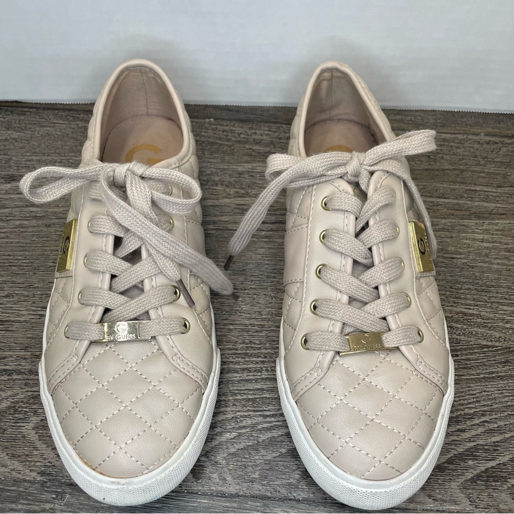 G by Guess. Women's Quilted Sneakers size 9. Leather. Pre-owned. Good condition